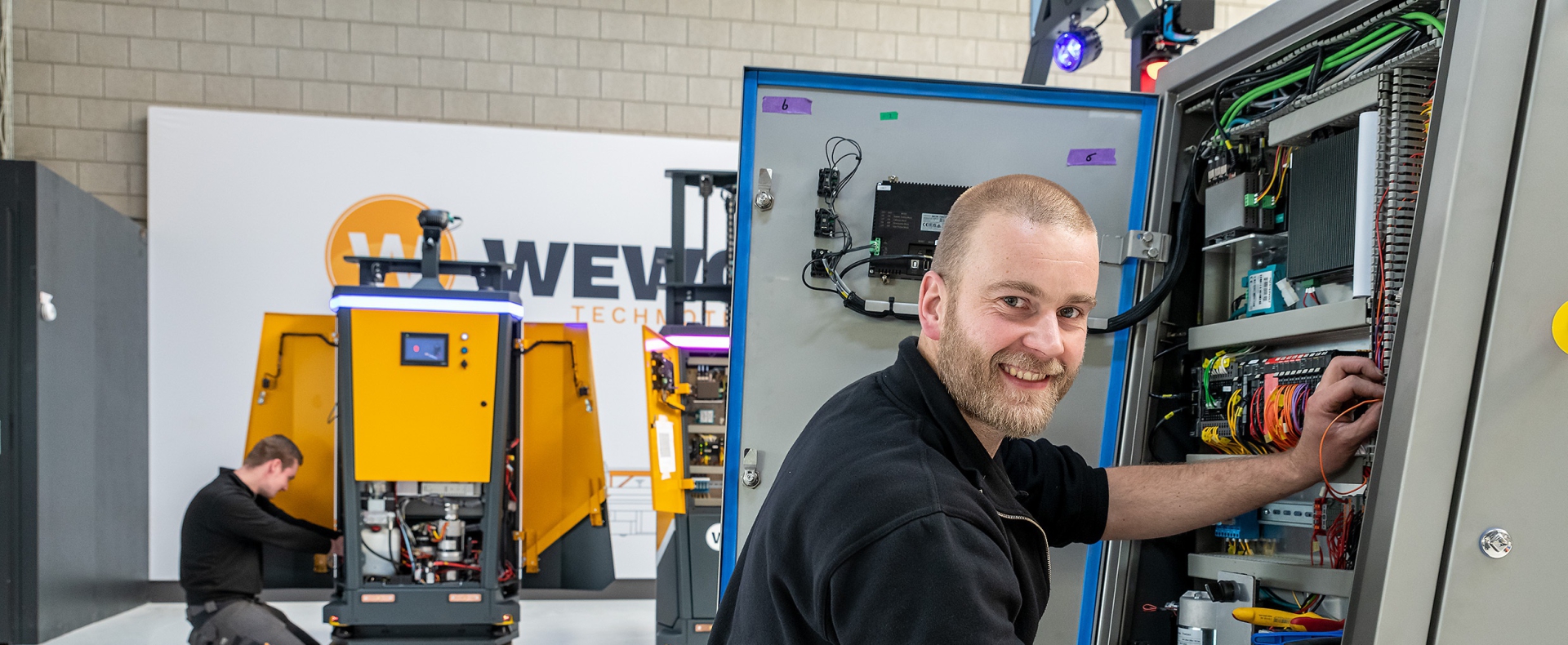 WEWO Techmotion AGV Personeel Techniek lr 100